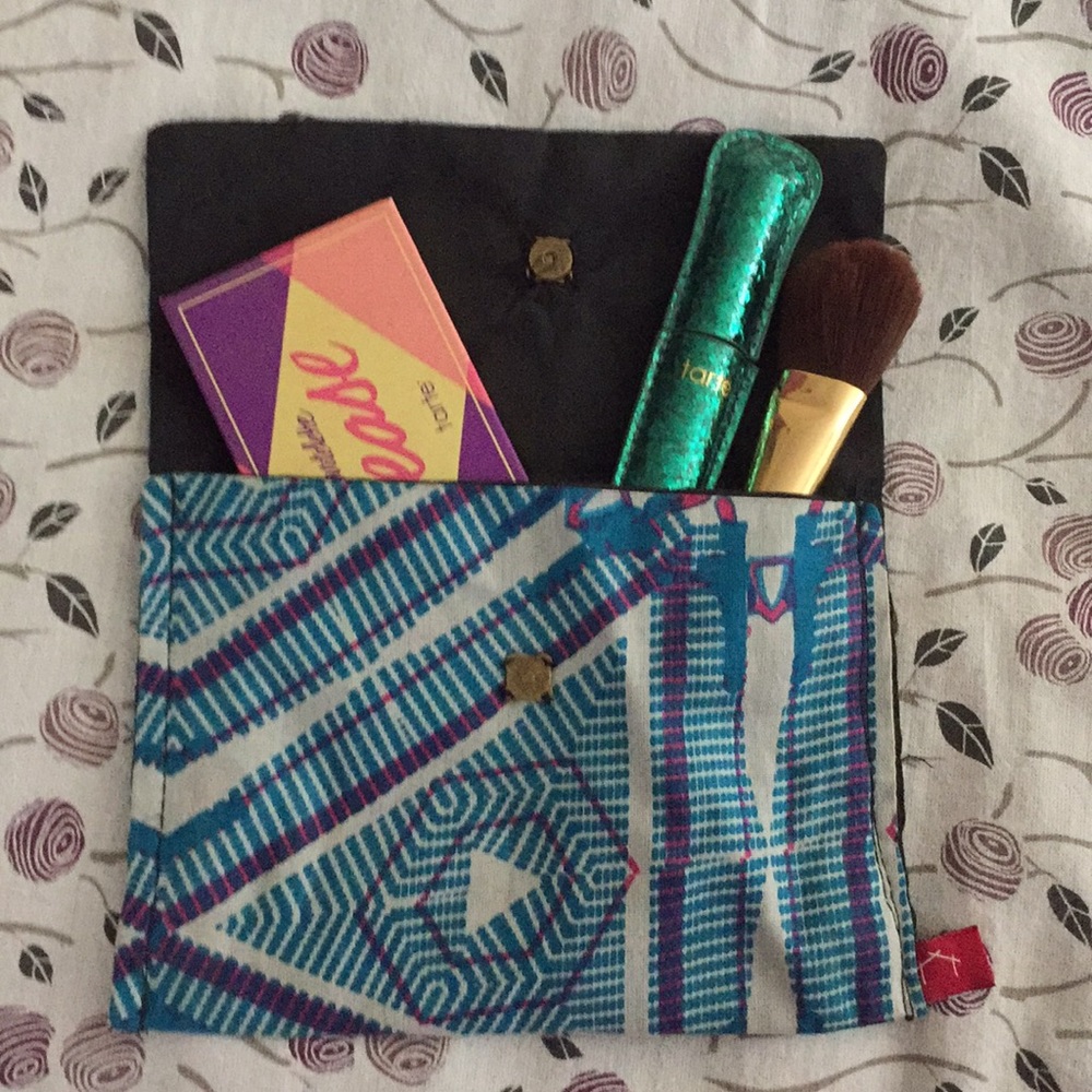 Geo Patterned Pouch - Picture 2 of 4